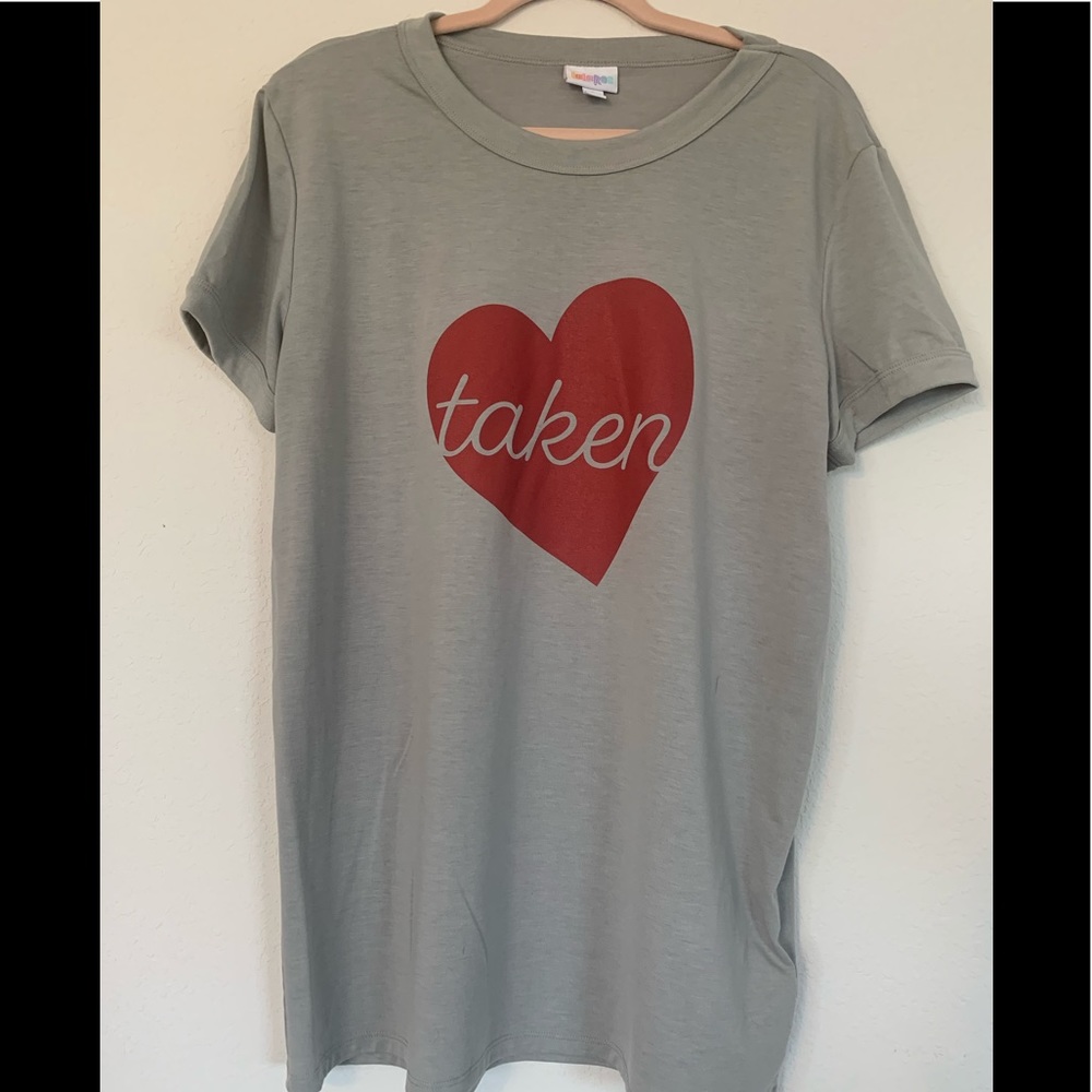 LuLaRoe XL Liv Tee